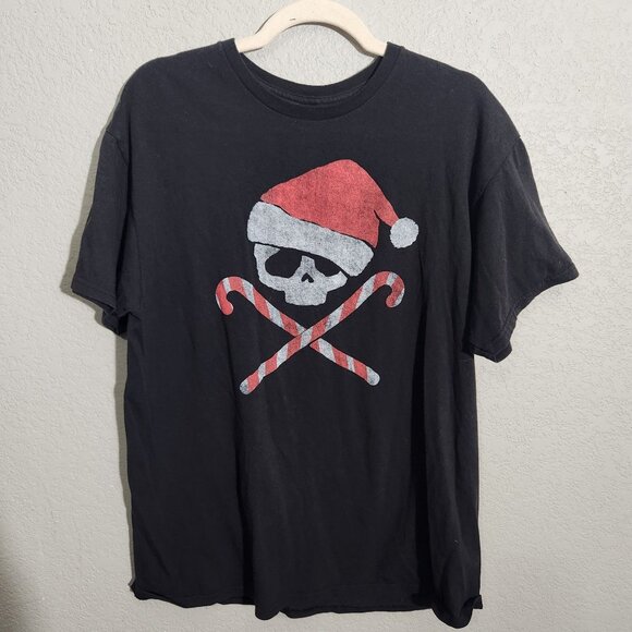 Skull & Candy Canes Santa Hat Graphic Tee Shirt Medium - Picture 1 of 8